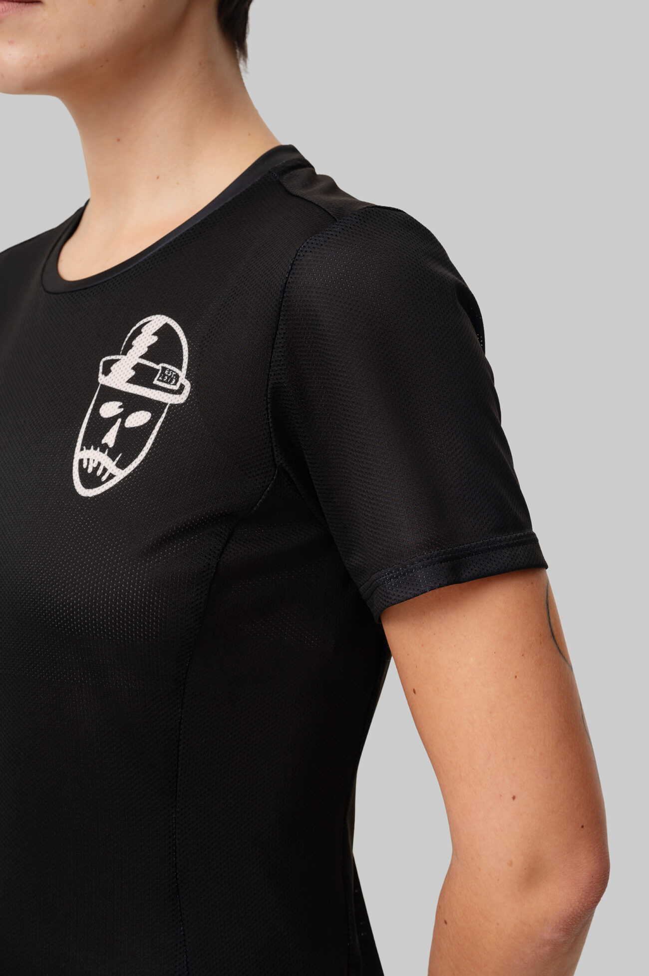 Женская Беговая Футболка VTR x ZELRUN Voodoo Dude Gray